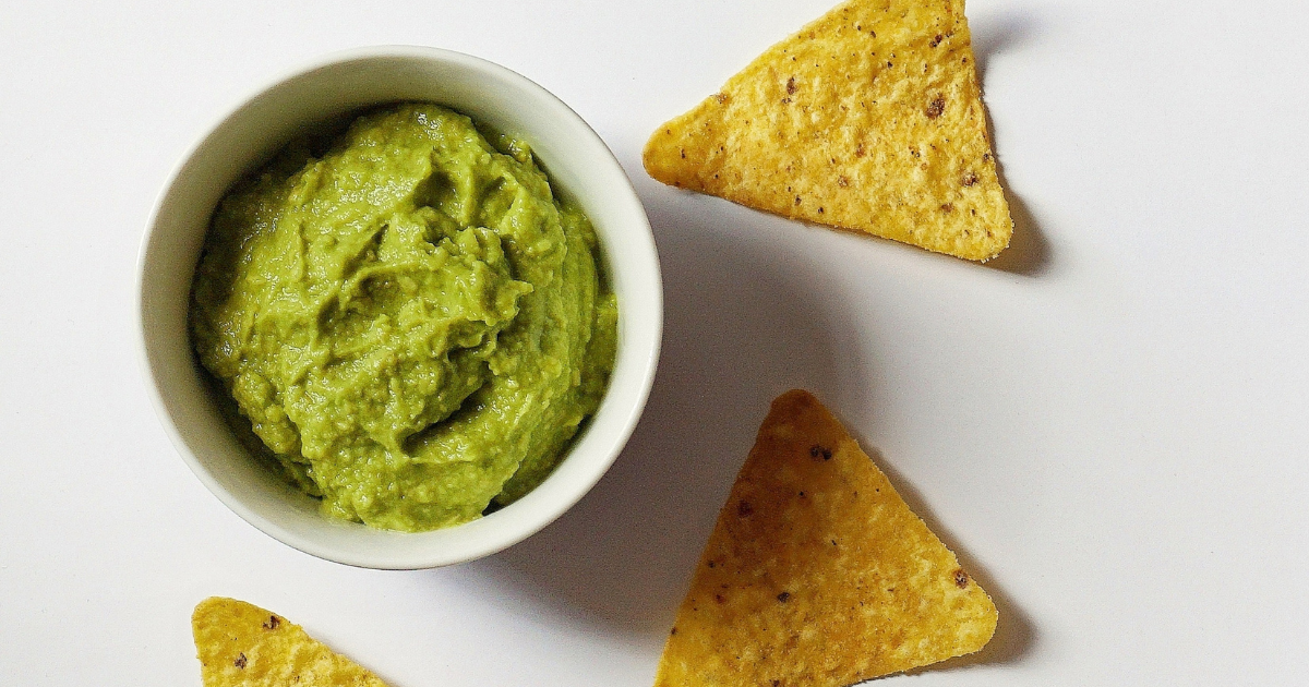 Egyszerű guatemalai guacamole (avokádókrém)
